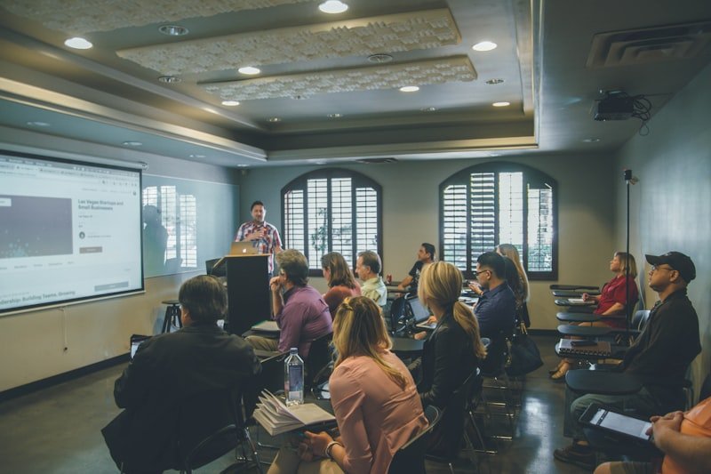 Interactive Virtual Classroom & Student Analytics